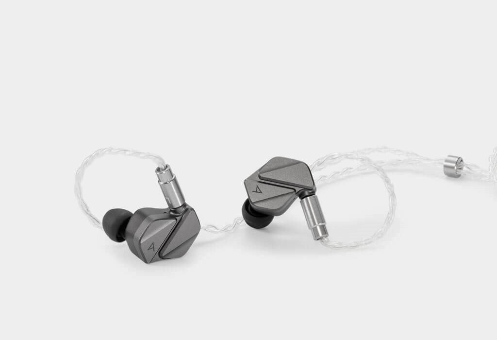 AK Zero2 Quadbrid IEM by Astell&Kern - Headphone Bar Canada