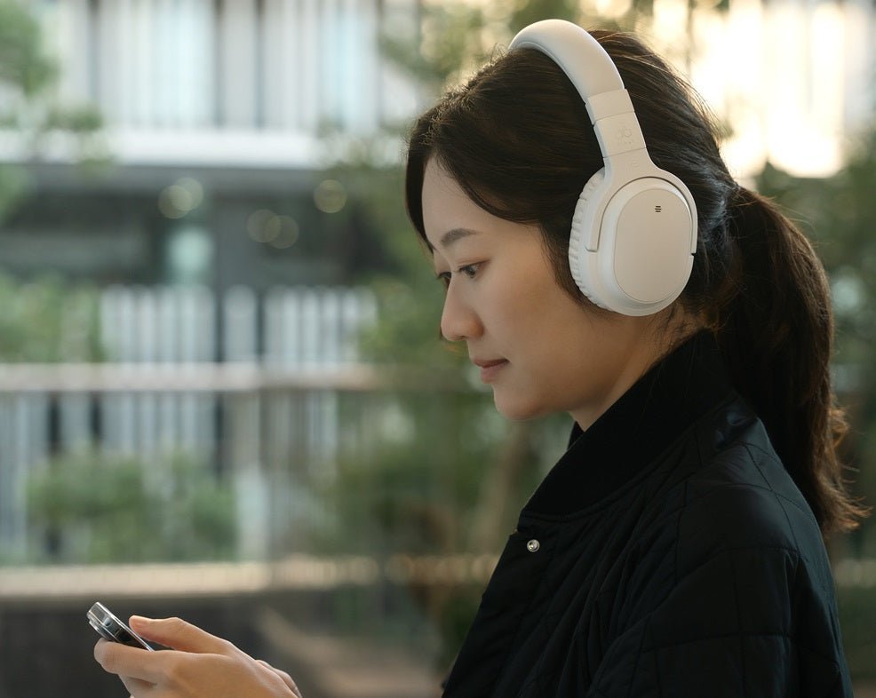 Final Audio UX3000 - Headphone Bar Canada