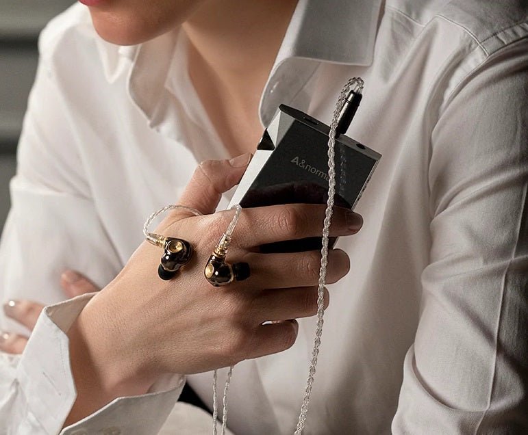 Meze Audio Advar - Headphone Bar